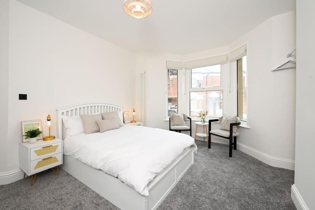 Stunning Spacious Duplex With Garden 141A Гастингс Экстерьер фото